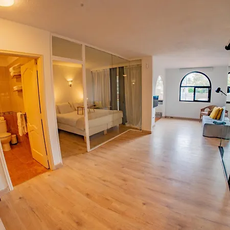 Apartment Botanique